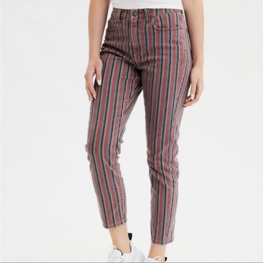 American Eagle 🦅 Stripped Mom Jeans